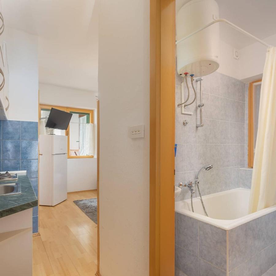Pine And Sunshine Apartments Podgora Εξωτερικό φωτογραφία
